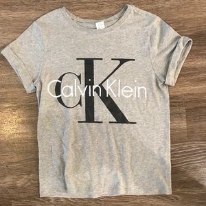 Calvin Klein T Shirt